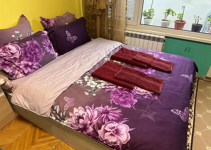 Малък Апартамент. Sleep And Fly.